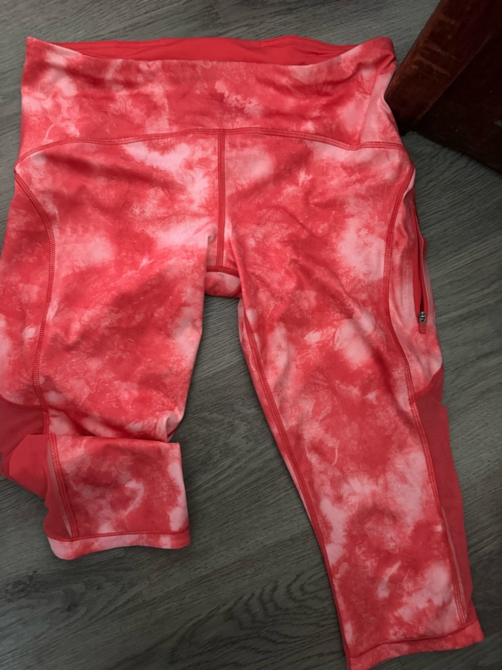 Womens Lululemon Athletica capri leggings 8
